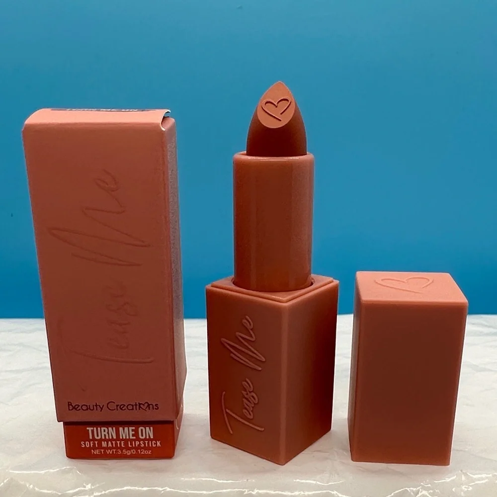 Beauty Creations Tease Me Soft Matte Lipstick - Coral Pink - Picture 5 of 6